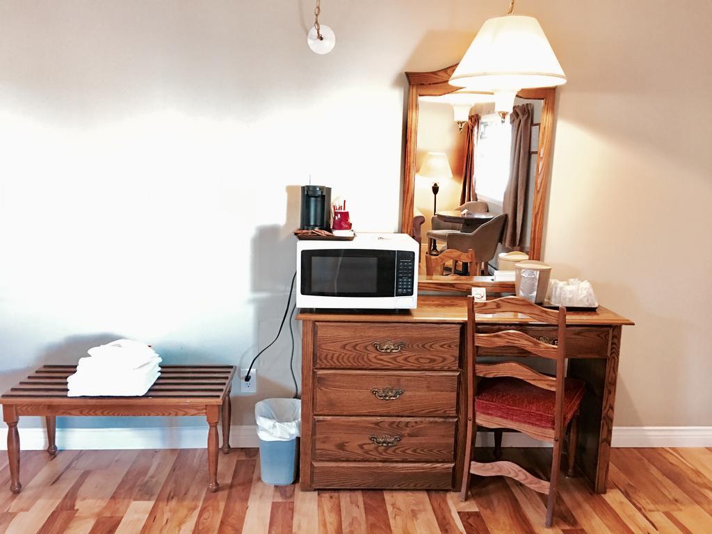 Laurie'S Inn Chéticamp Dış mekan fotoğraf